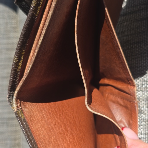 Louis Vuitton wallet - Picture 9 of 10